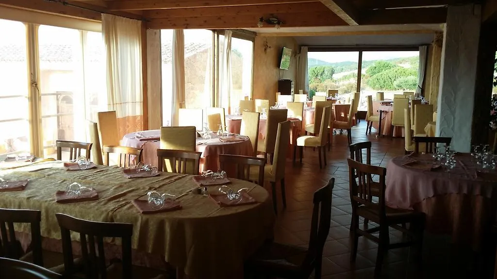 ***  Hotel Ristorante La Tana Di Li Mazzoni Trinità dʼAgultu إيطاليا